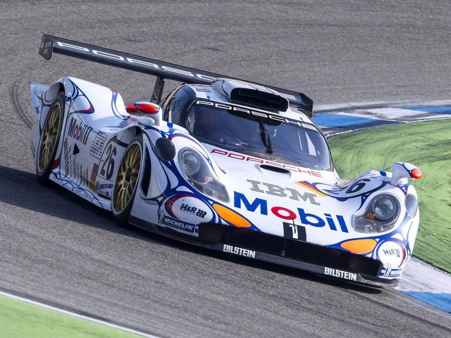  Porsche 911 GT1 1998 года  (фото 6 из 19)